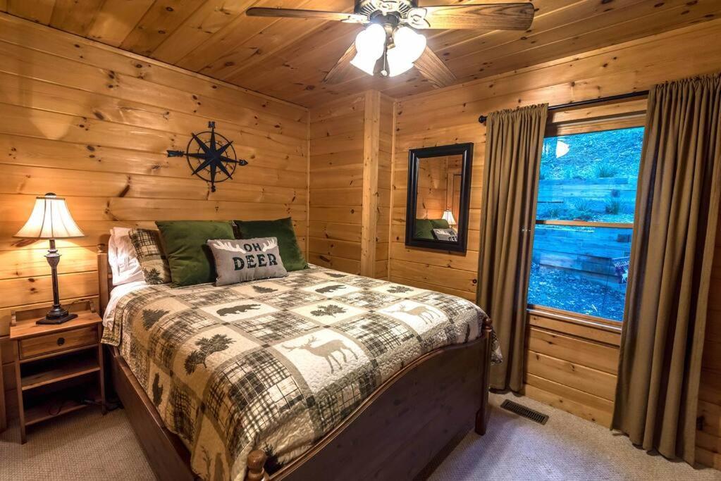 Private Creekside Cabin+Hot Tub,Pool Table, & Pets Ellijay Kültér fotó